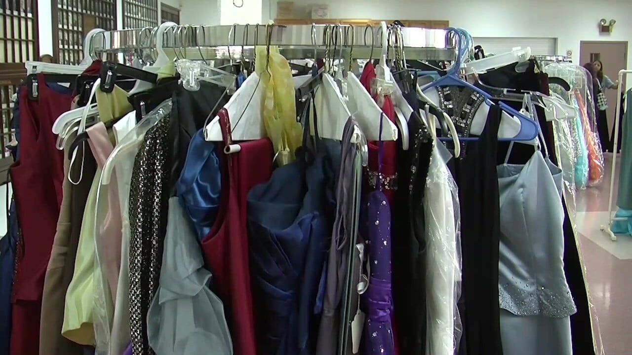 Diva’s Den helps Lima students find affordable homecoming attire